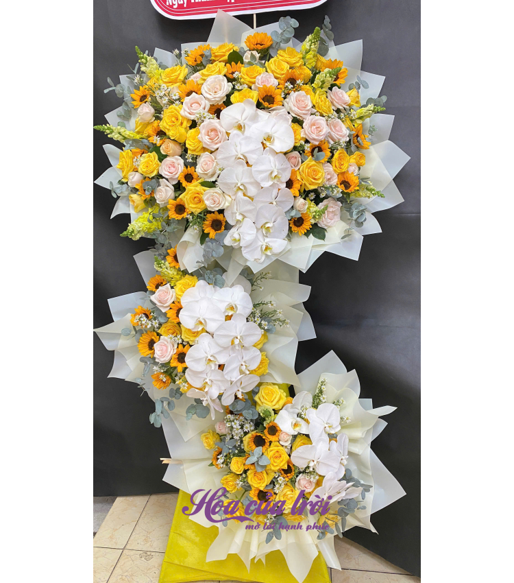 Kệ hoa khai trương 3 tầng HKT061